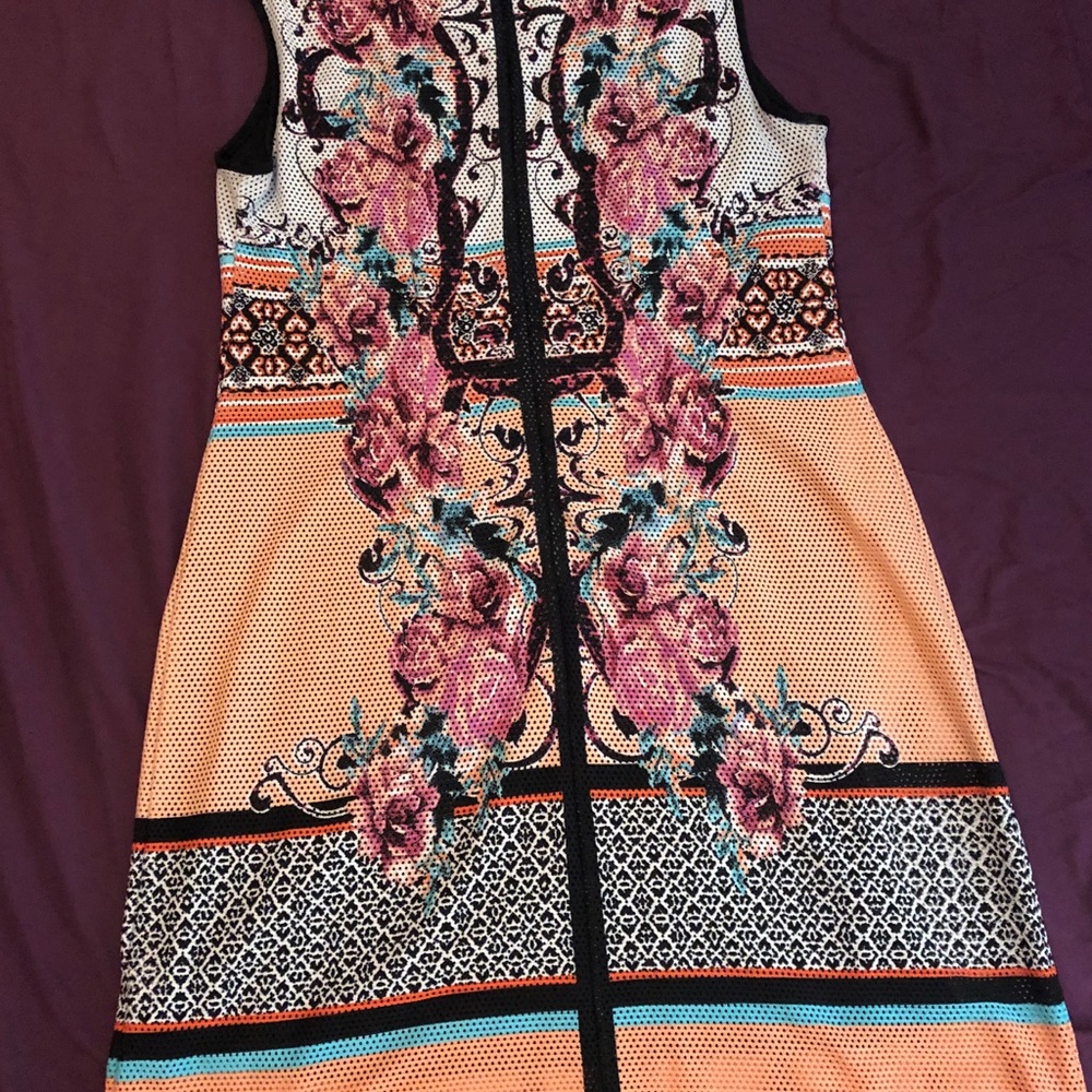 GUC Beige by ECI Floral Pattern Mini Dress size 12 - Picture 3 of 6